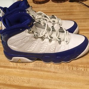 Kids Jordan’s size 5 1/2